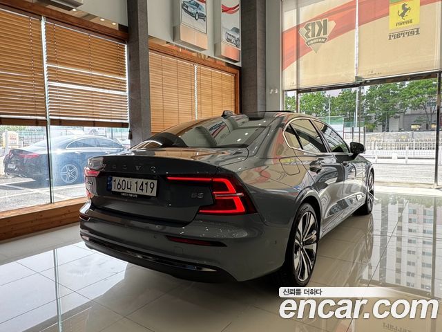 Volvo S60 3-го поколения B5 Ultimate Bright - фото 1