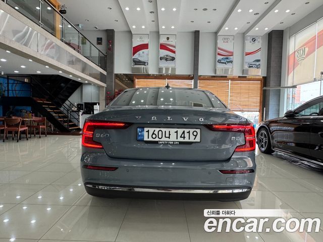 Volvo S60 3-го поколения B5 Ultimate Bright - фото 3
