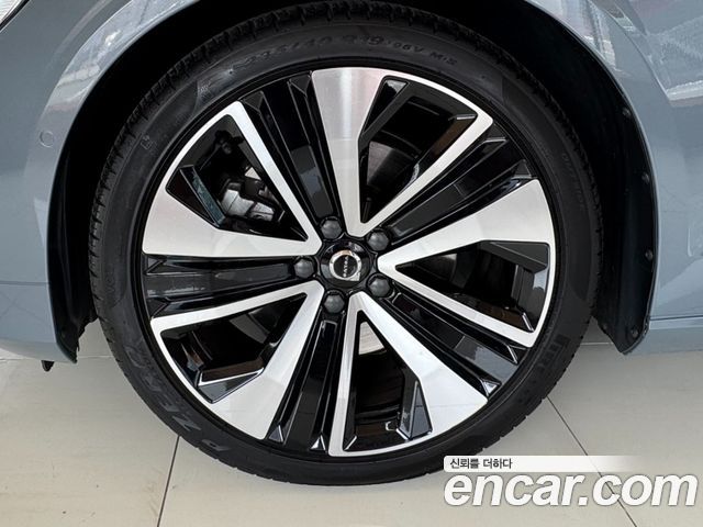 Volvo S60 3-го поколения B5 Ultimate Bright - фото 4