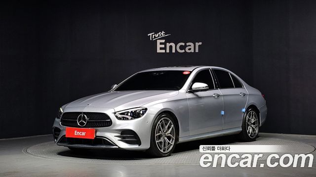 Mercedes-Benz E-Class W213 E220d 4MATIC AMG Line - фото 0