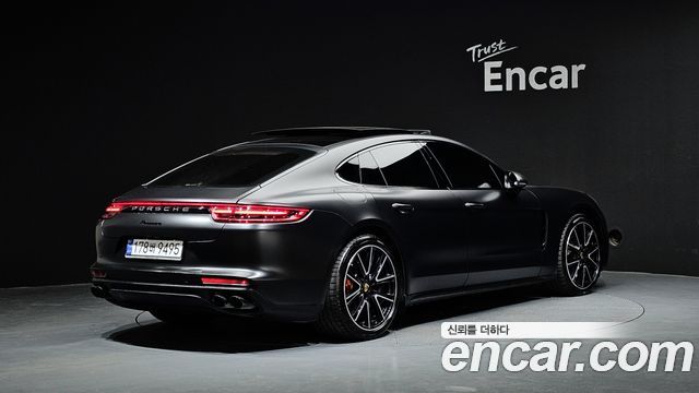 Porsche Panamera 3.0 AWD - фото 1