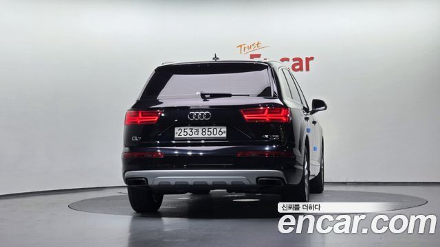 Audi Q7 45 TFSI Quattro - фото 3