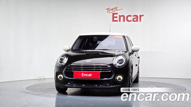Mini Cooper 5Door Standard 3rd - фото 2
