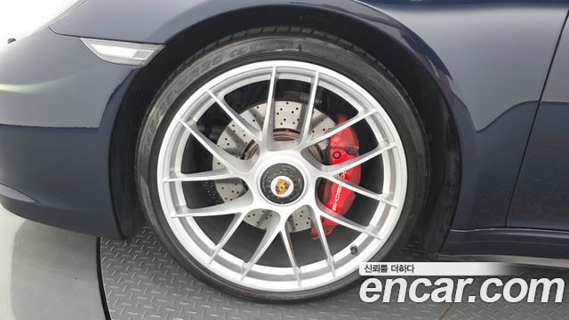 Porsche 911 Targa 4 GTS 991 - фото 4