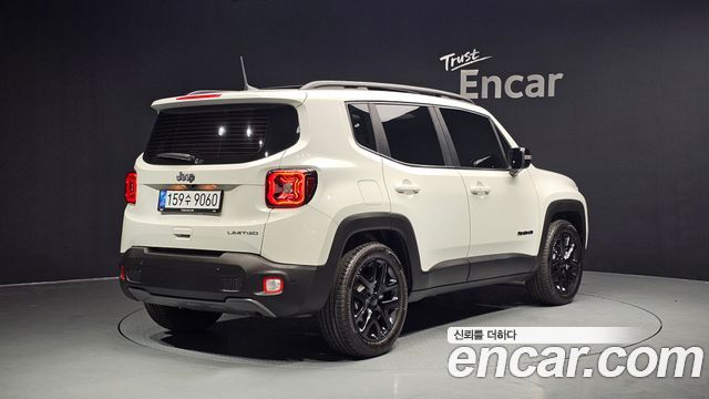 Jeep Renegade 1.3 Limited - фото 1