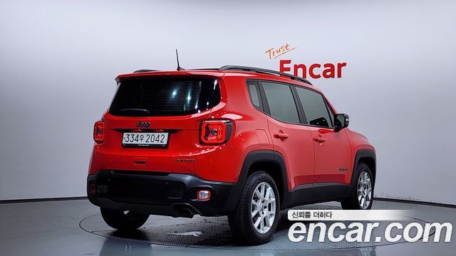 Jeep Renegade 2.4 Limited - фото 1