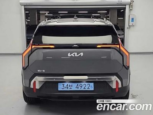 Kia EV3 Long Range 2WD Earth - фото 2