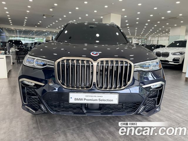 BMW X7 G07 M50i 6STR - фото 2