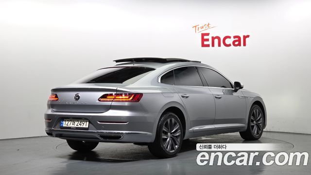Volkswagen Arteon 2.0 TDI Premium - фото 1