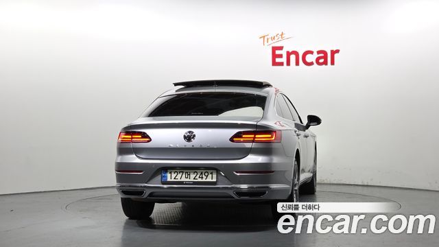 Volkswagen Arteon 2.0 TDI Premium - фото 3
