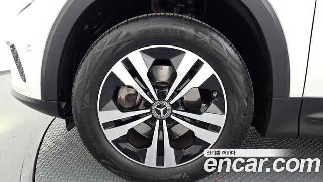 Mercedes-Benz GLB-Class X247 GLB200 d - фото 4