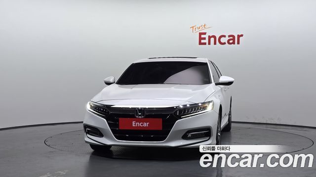 Honda Accord 10-го поколения 2.0 Hybrid EX-L - фото 2