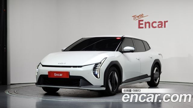 Kia EV4 Long Range 2WD Earth - фото 0