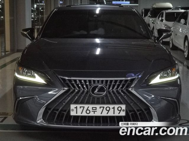 Lexus ES 7-го поколения Luxury Plus - фото 2