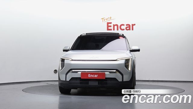 Kia EV3 Long Range 2WD Earth - фото 2