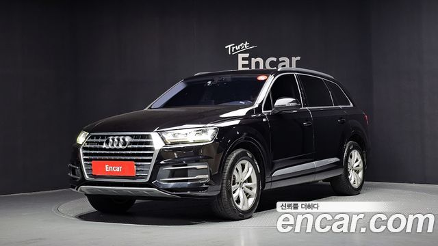 Audi Q7 45 TFSI Quattro - фото 0