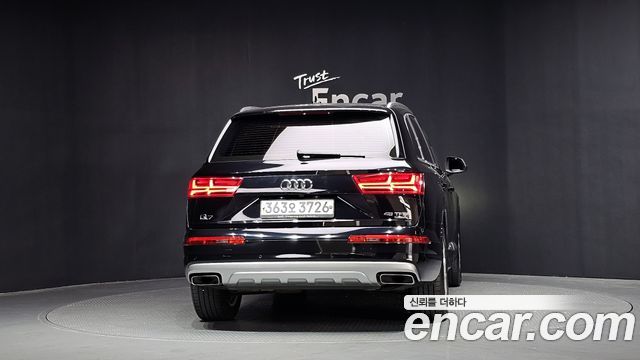 Audi Q7 45 TFSI Quattro - фото 3