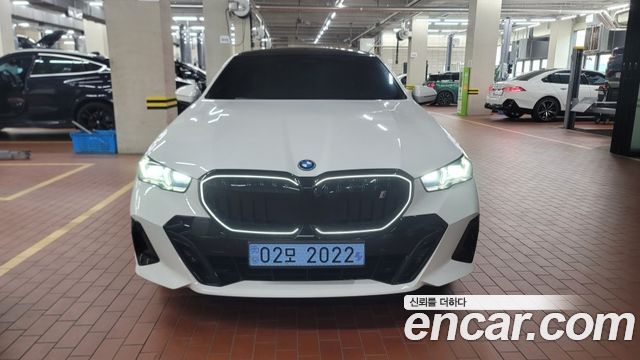 BMW i5 G60 eDrive 40 M Sport - фото 1