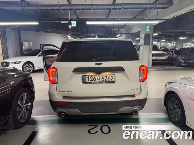 Ford Explorer 6-го поколения 2.3 LimIted 4WD - фото 2