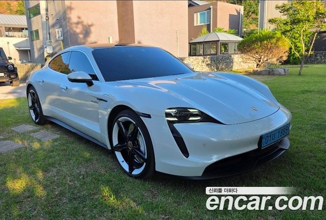 Porsche Taycan 4S - фото 0