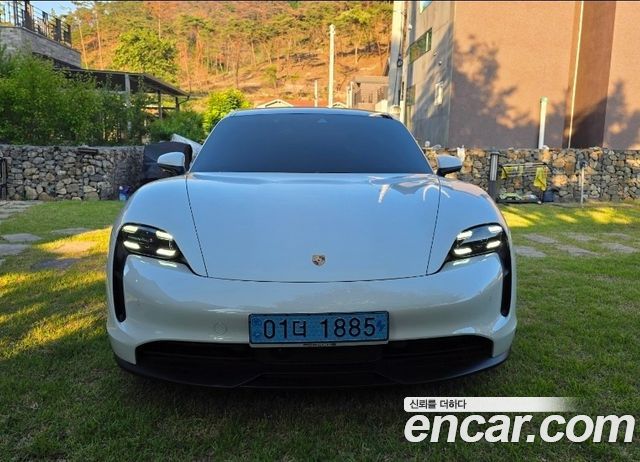Porsche Taycan 4S - фото 1