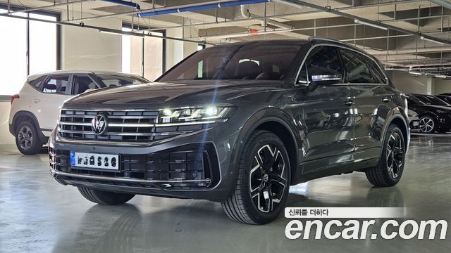 Volkswagen Touareg 3-го поколения 3.0 TDI Prestige - фото 0