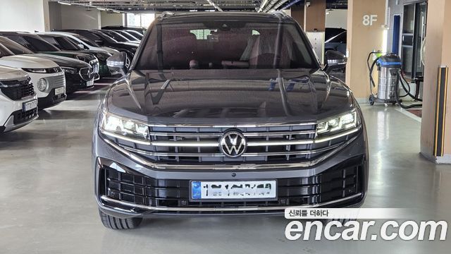 Volkswagen Touareg 3-го поколения 3.0 TDI Prestige - фото 1