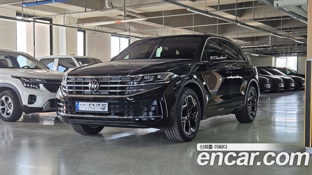 Volkswagen Touareg 3-го поколения 3.0 TDI Prestige - фото 0