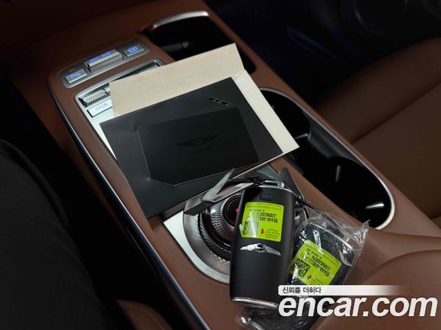 Genesis GV70 2.5T Gasoline 2WD - фото 0