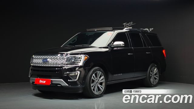 Ford Expedition Platinum 4WD 7Seater - фото 0