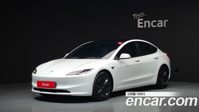 Tesla Model 3 Long Range AWD - фото 0
