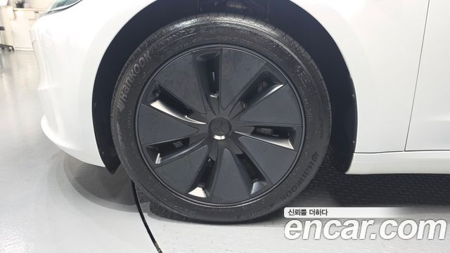 Tesla Model 3 Long Range AWD - фото 4