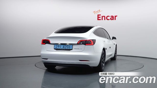Tesla Model 3 Long Range AWD - фото 3