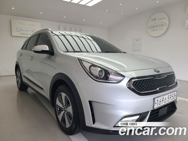 Kia Niro Prestige - фото 0