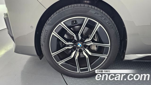 BMW 7-Series G70 740d xDrive M Sport - фото 4
