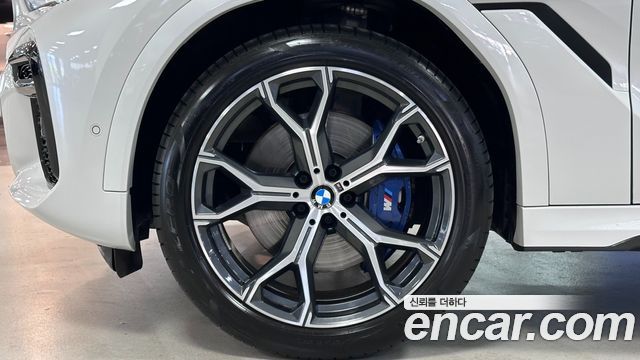 BMW X6 G06 xDrive40i M Sport - фото 4
