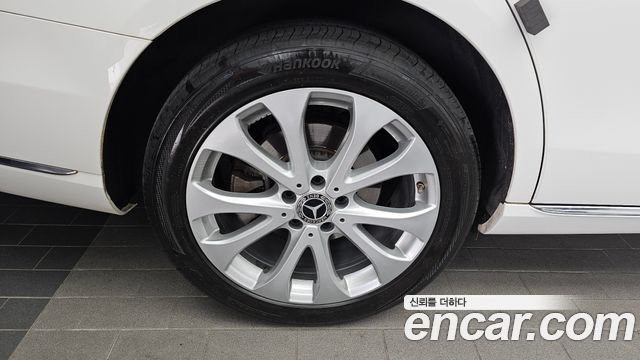 Mercedes-Benz E-Class W213 E300 4MATIC Exclusive - фото 4