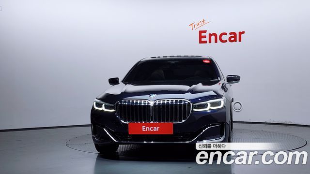 BMW 7-Series G11 740i Design Pure Excellence - фото 2