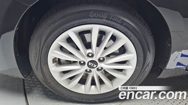 Kia K7 Premier 3.0 LPI Trendy(Rented Car) - фото 4