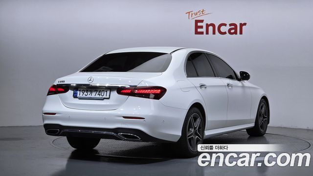 Mercedes-Benz E-Class W213 E250 Avantgarde - фото 1