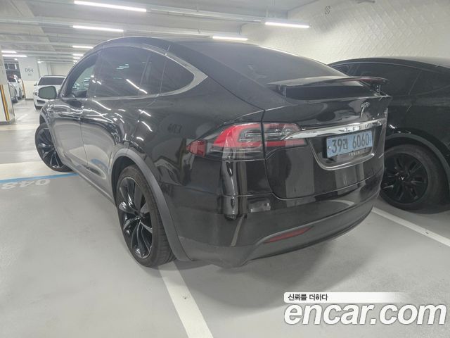 Tesla Model X Long Range - фото 1