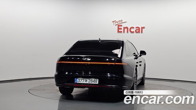 Hyundai Grandeur GN7, гибрид Calligraphy - фото 2