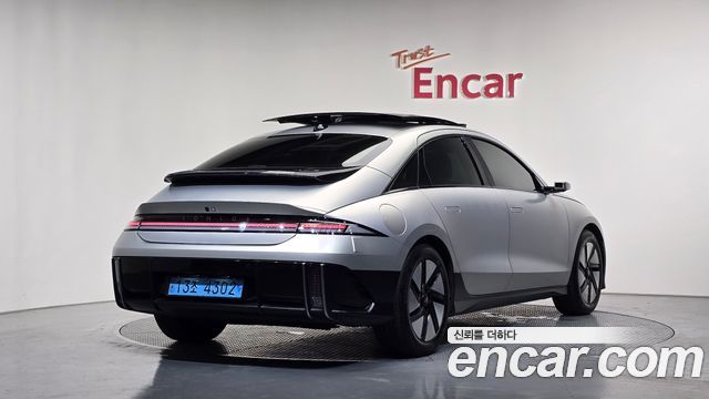 Hyundai Ioniq6 Long Range AWD Prestige - фото 1