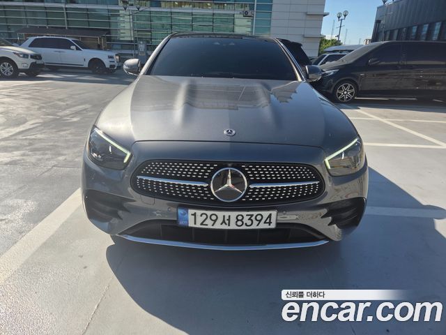 Mercedes-Benz E-Class W213 E350 4MATIC AMG Line - фото 0