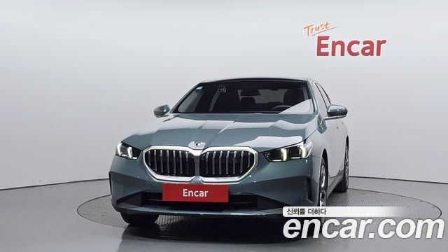 BMW 5-Series G60 530i xDrive - фото 2