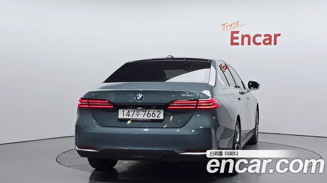 BMW 5-Series G60 530i xDrive - фото 3