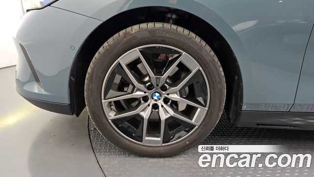 BMW 5-Series G60 530i xDrive - фото 4