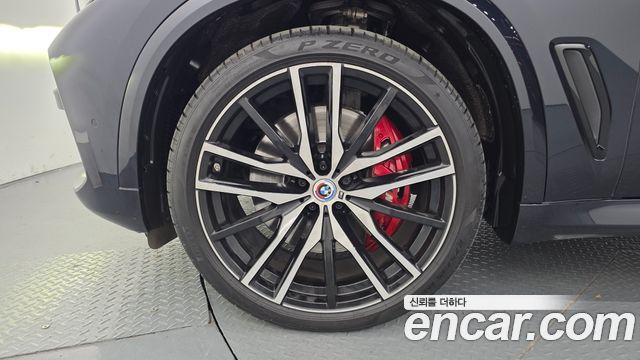 BMW X5 G05 M50i - фото 4