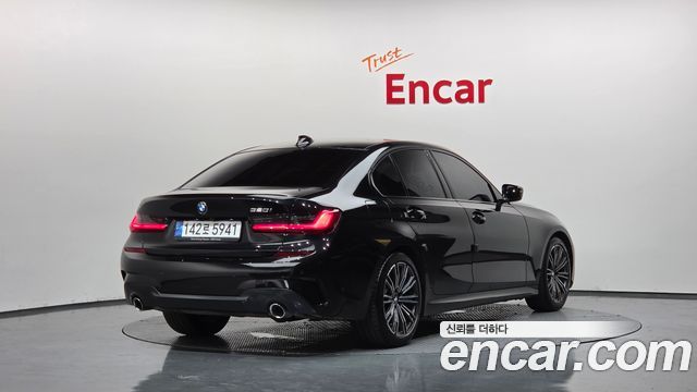 BMW 3-Series G20 320i M Sport - фото 1