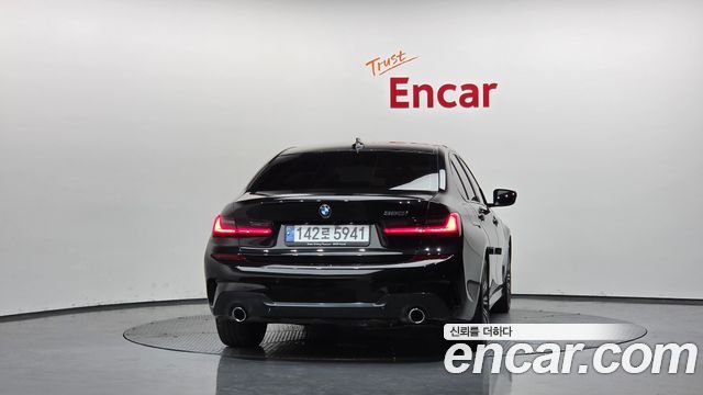 BMW 3-Series G20 320i M Sport - фото 3